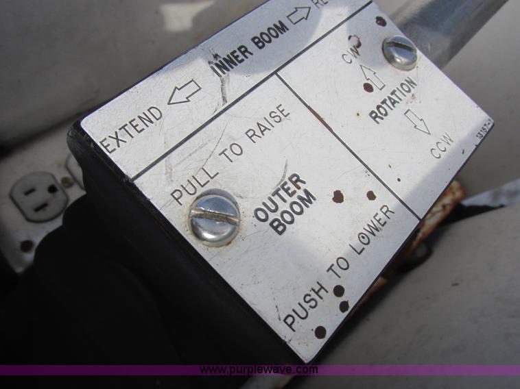 image for item K2089 2002 Ford F550 Super Duty bucket truck