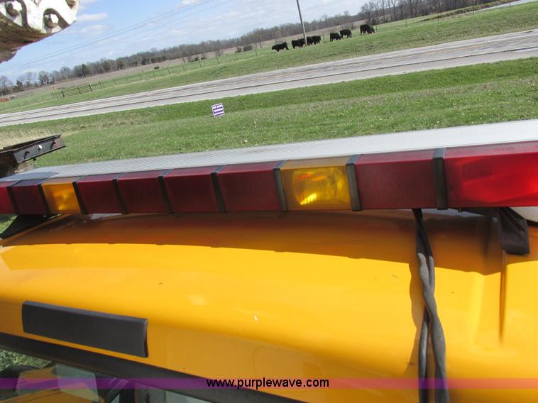 image for item K2089 2002 Ford F550 Super Duty bucket truck