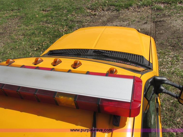 image for item K2089 2002 Ford F550 Super Duty bucket truck