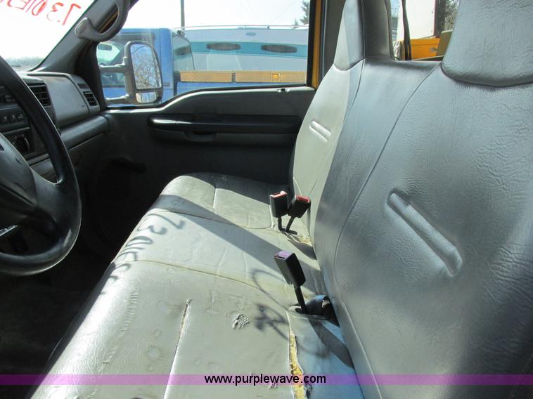 image for item K2089 2002 Ford F550 Super Duty bucket truck