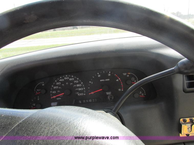 image for item K2089 2002 Ford F550 Super Duty bucket truck