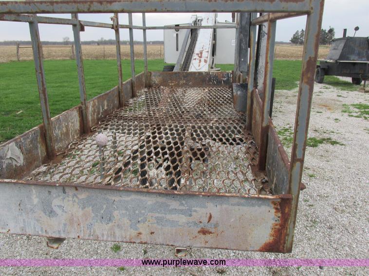 image for item K2099 Simon MP-60 boom lift