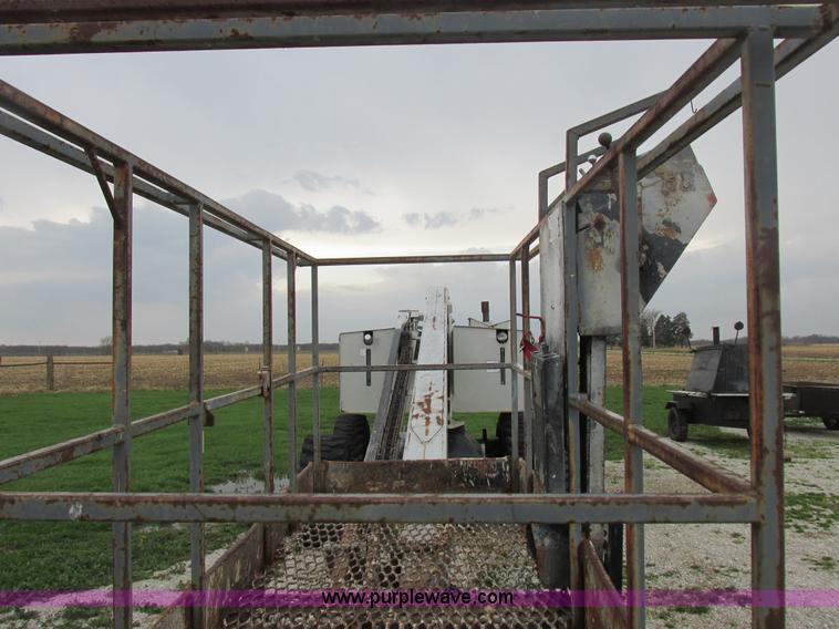 image for item K2099 Simon MP-60 boom lift