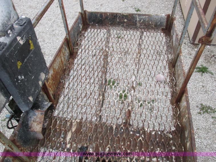 image for item K2099 Simon MP-60 boom lift