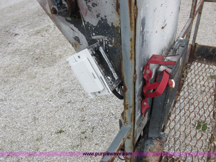 image for item K2099 Simon MP-60 boom lift