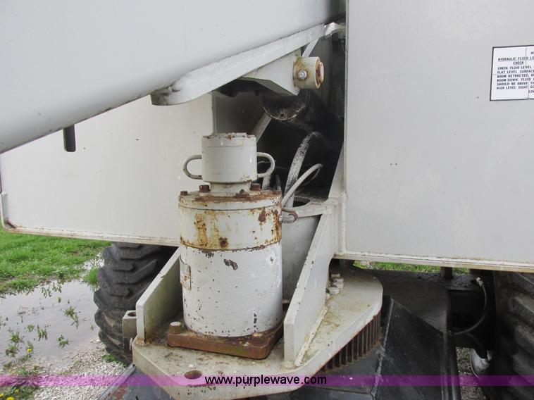 image for item K2099 Simon MP-60 boom lift