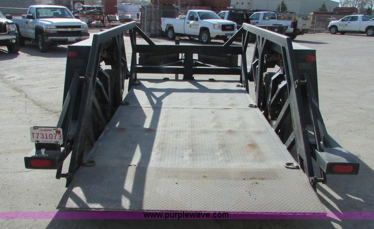 image for item K2565 2005 Escalate ET1200 Workforce tilt deck trailer