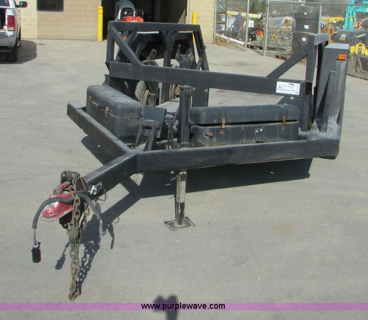 image for item K2565 2005 Escalate ET1200 Workforce tilt deck trailer