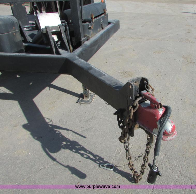 image for item K2565 2005 Escalate ET1200 Workforce tilt deck trailer