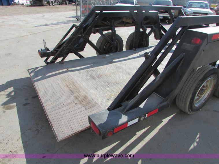image for item K2565 2005 Escalate ET1200 Workforce tilt deck trailer