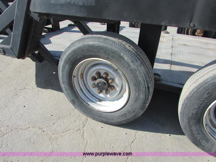 image for item K2565 2005 Escalate ET1200 Workforce tilt deck trailer