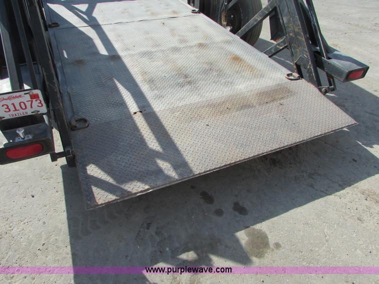 image for item K2565 2005 Escalate ET1200 Workforce tilt deck trailer