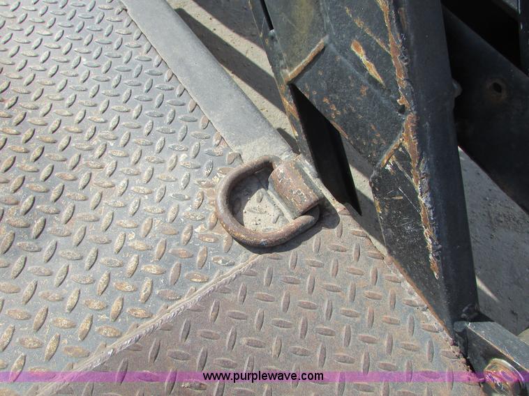 image for item K2565 2005 Escalate ET1200 Workforce tilt deck trailer