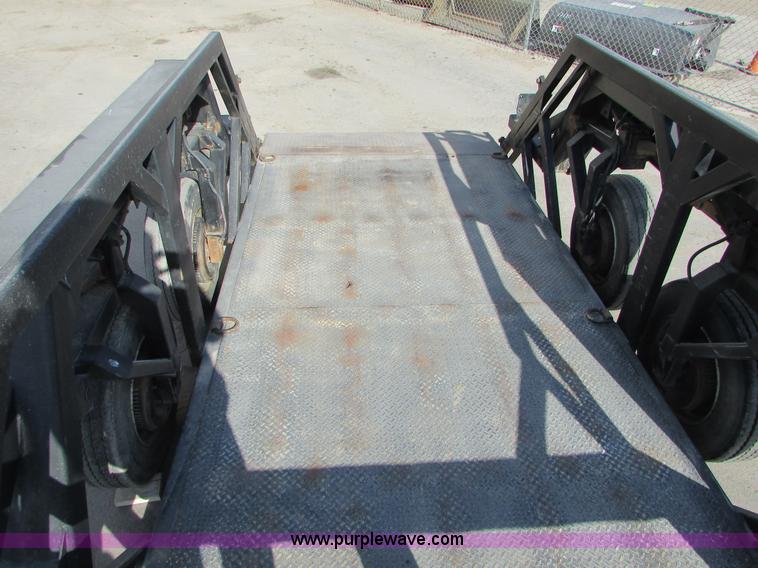 image for item K2565 2005 Escalate ET1200 Workforce tilt deck trailer