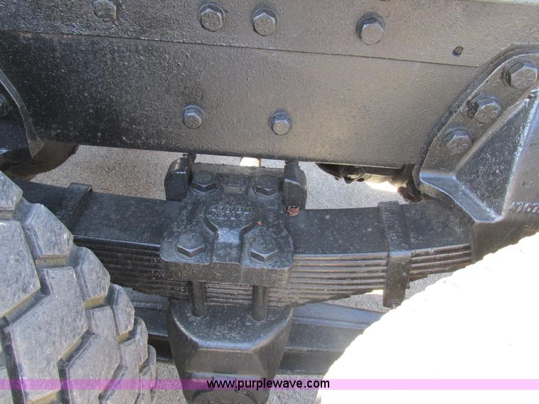 image for item K5008 1984 Ford LTL9000 crane truck