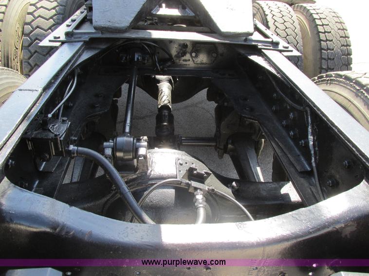 image for item K5008 1984 Ford LTL9000 crane truck