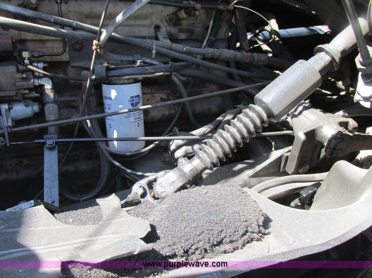 image for item K5008 1984 Ford LTL9000 crane truck