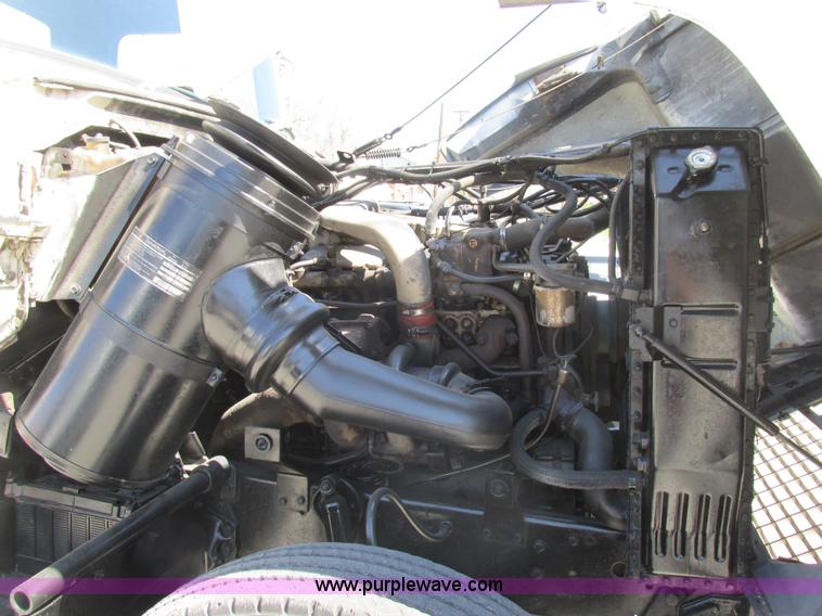 image for item K5008 1984 Ford LTL9000 crane truck