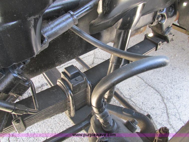 image for item K5008 1984 Ford LTL9000 crane truck