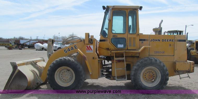 image for item K5563 1989 John Deere 544E wheel loader