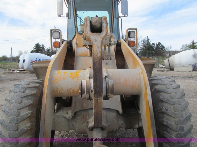 image for item K5563 1989 John Deere 544E wheel loader
