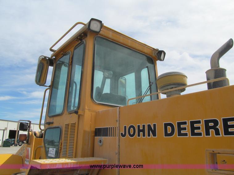 image for item K5563 1989 John Deere 544E wheel loader