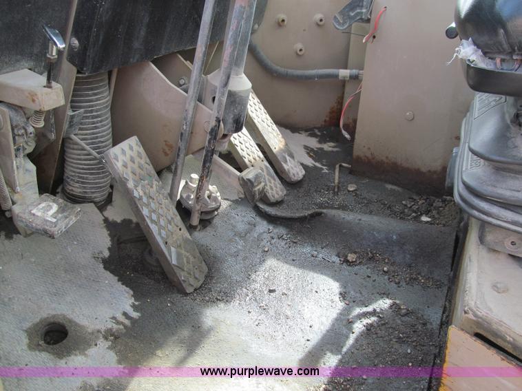 image for item K5563 1989 John Deere 544E wheel loader