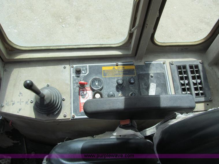 image for item K5563 1989 John Deere 544E wheel loader