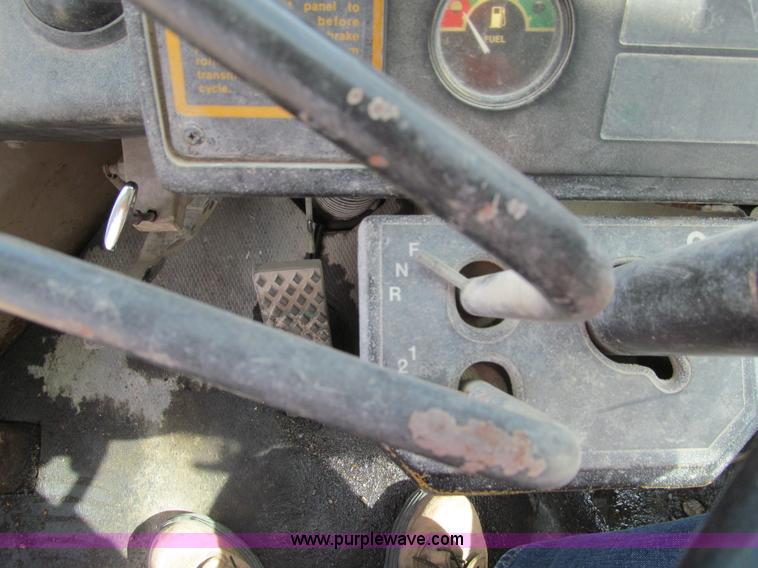 image for item K5563 1989 John Deere 544E wheel loader