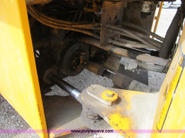 image for item K5563 1989 John Deere 544E wheel loader