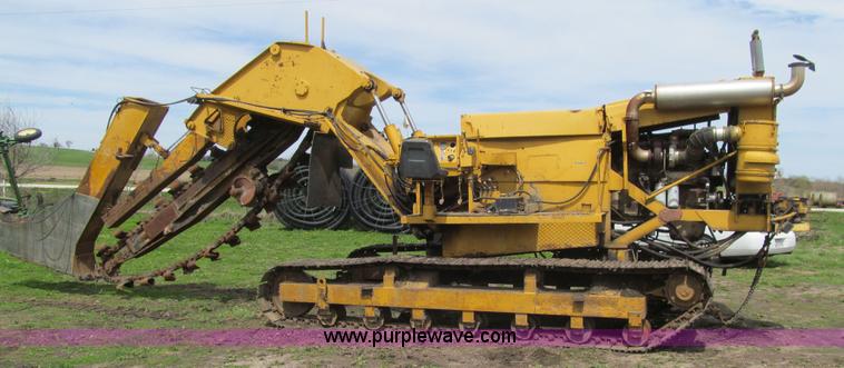 image for item K5567 Hoes 683 trencher