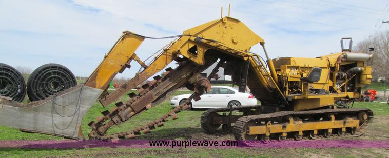 image for item K5567 Hoes 683 trencher