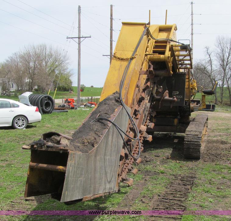 image for item K5567 Hoes 683 trencher