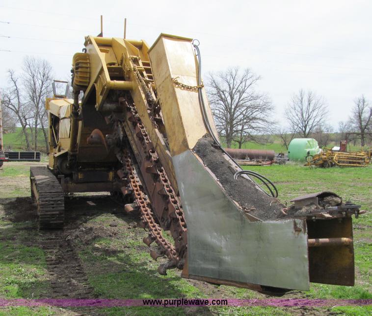 image for item K5567 Hoes 683 trencher