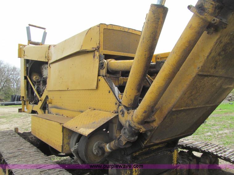 image for item K5567 Hoes 683 trencher