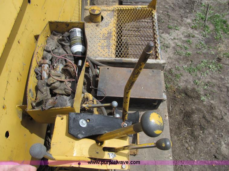image for item K5567 Hoes 683 trencher