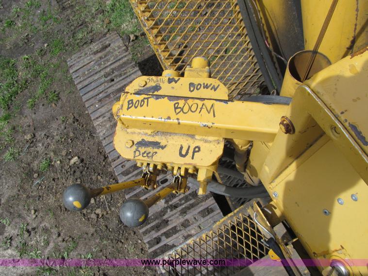 image for item K5567 Hoes 683 trencher