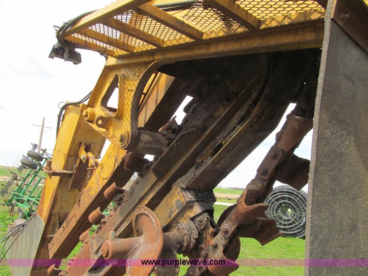 image for item K5567 Hoes 683 trencher