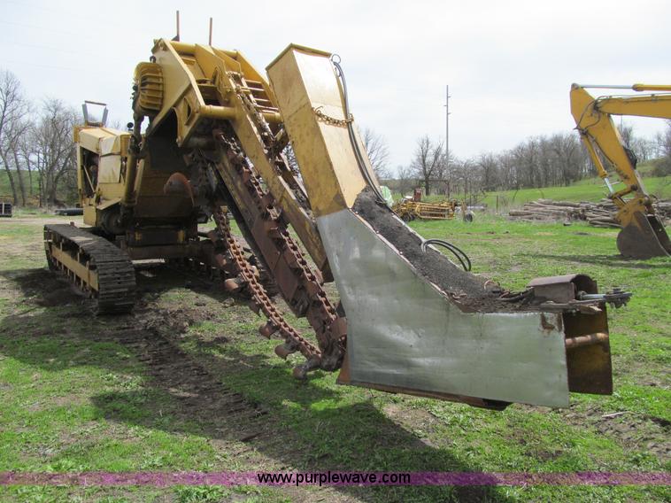 image for item K5567 Hoes 683 trencher