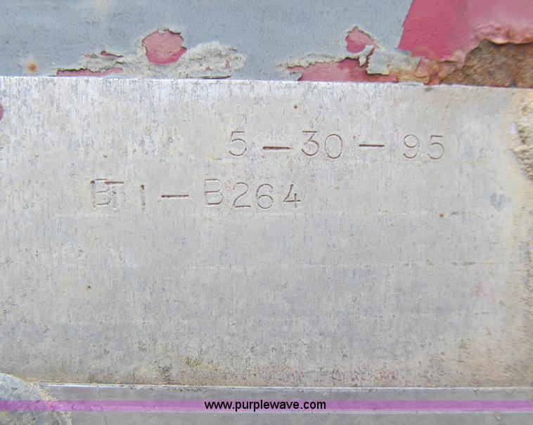 image for item K5569 1995 Borco end dump trailer