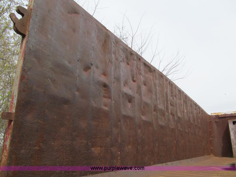 image for item K5569 1995 Borco end dump trailer