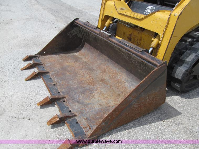 image for item K5619 2009 John Deere CT315 skid steer