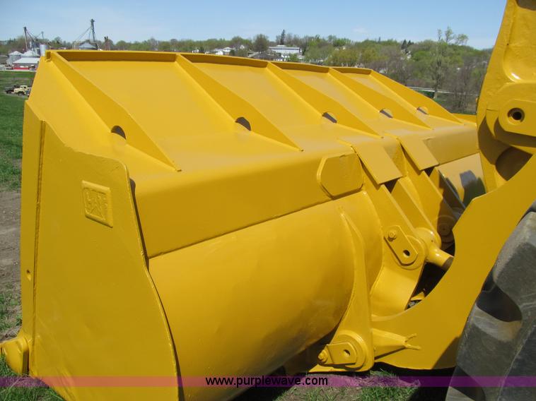 image for item K5620 1996 Caterpillar 980G wheel loader