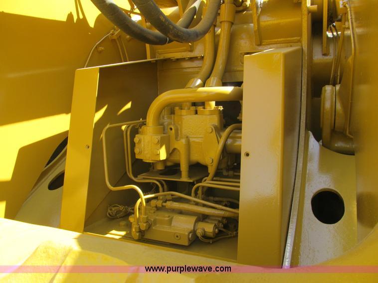 image for item K5620 1996 Caterpillar 980G wheel loader