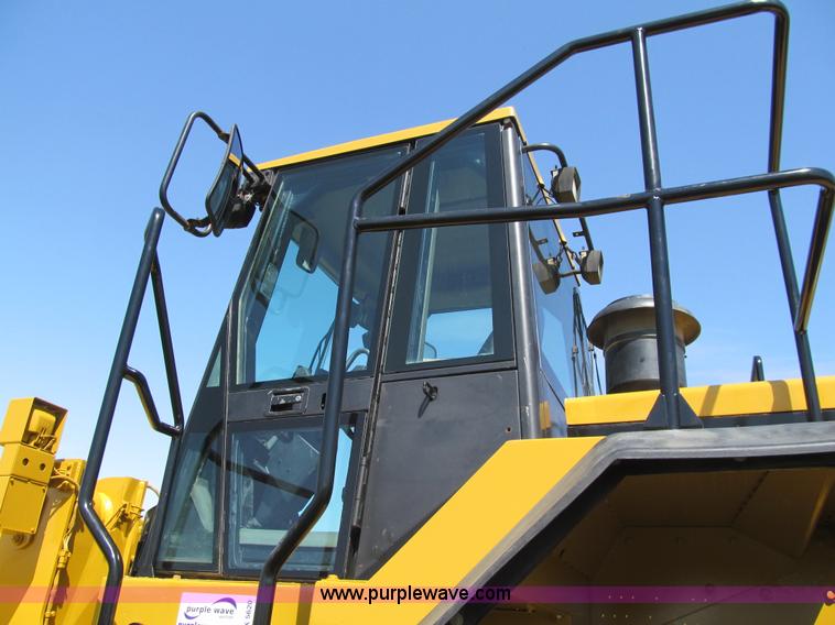 image for item K5620 1996 Caterpillar 980G wheel loader