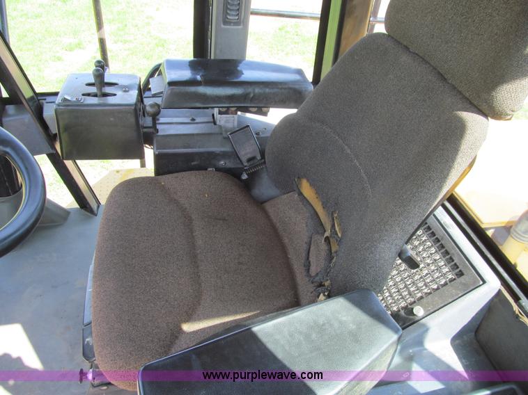 image for item K5620 1996 Caterpillar 980G wheel loader