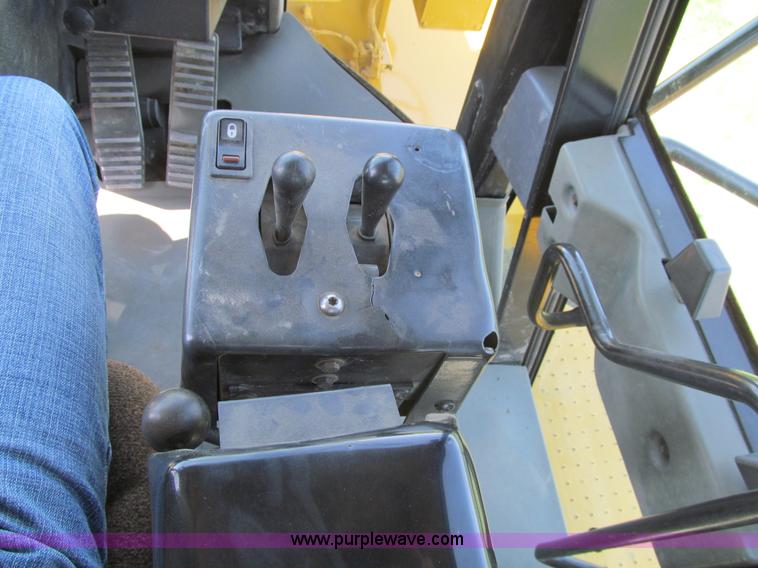 image for item K5620 1996 Caterpillar 980G wheel loader