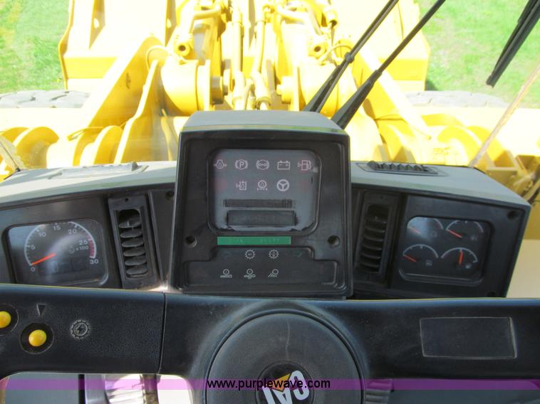 image for item K5620 1996 Caterpillar 980G wheel loader