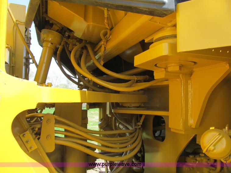 image for item K5620 1996 Caterpillar 980G wheel loader