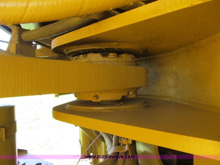 image for item K5620 1996 Caterpillar 980G wheel loader